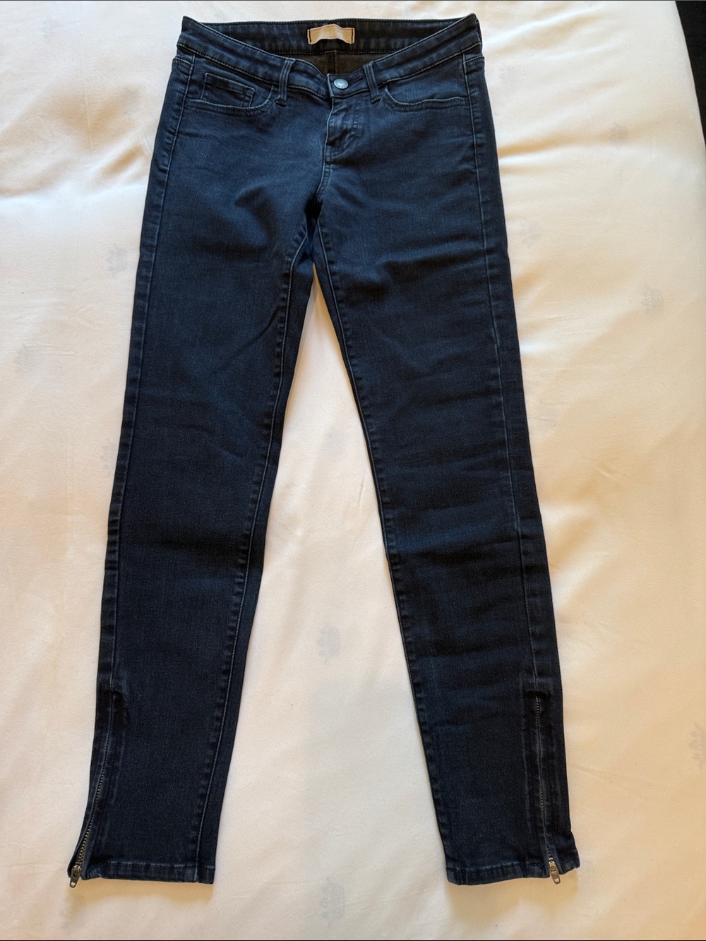 Uniqlo Dark Navy Women’s Skinny Jeans with Ankle Zips